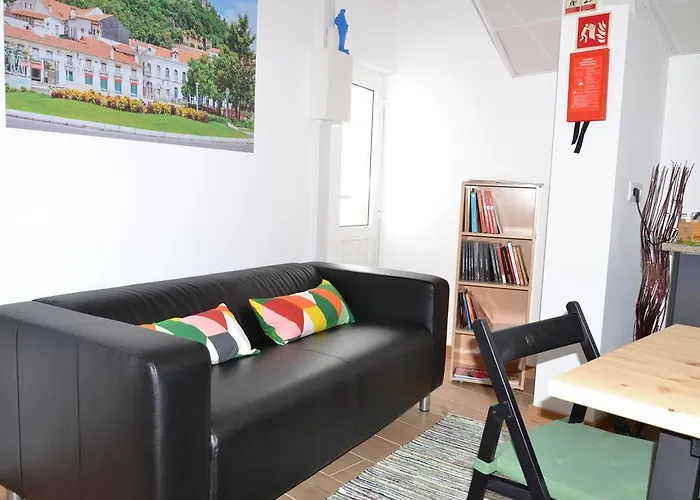 Casa Do Ti Luis Лейрия